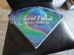 1998 TRIVIAL PERSUIT MILLENNIUM GAME GREAT FOR ANY VINTAGE COLLECTION NEW!