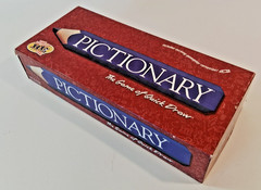 2000 Pictionary Updated Edition Board Game 3 – 16 players Ready to play Complete