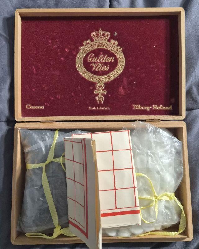 Vintage Set of GO Stones – Blck and White 180 each plus Go Paper Board