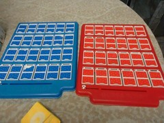 1998 MILTON BRADLEY GUESS WHO ? GAME 4800 ( complete ) ^