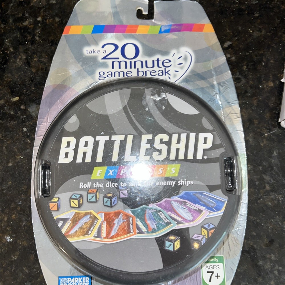 BATTLESHIP Express !!! 20 Minutes Game Break HASBRO Travel Dice Game-M