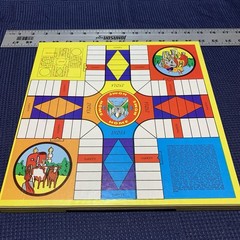 Vintage Pachessie Board Game of India Warren Built-Rite 1950s Complete Free Ship
