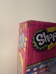 NEW Shopkins Supermarket Scramble Board Game Sealed 2 Exclusive Figures Pressman
