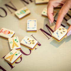 Premium American Mahjong Set 160pcs Yellow Paris Urban Life