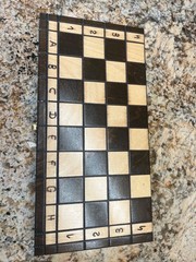 Muba Wooden Folding Chess Set – Nice Shape Contrasting Light and Dark Wood