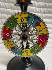 VINTAGE E.S. LOWE WHEEL OF FORTUNE HORSE RACING GAME with original box roulette