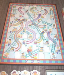 Vintage 1999 Milton Bradley CHUTES AND LADDERS Board Game COMPLETE 1990’s