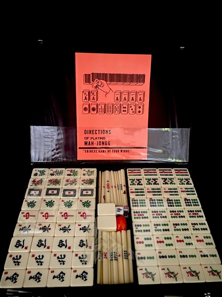 Mah-Jongg Traditional Tile Game Complete Set Four Winds w/ Instruction Booklet