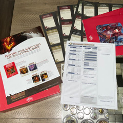 Dungeons & Dragons 2011 Starter Set D&D Red Box UNUSED NO DICE