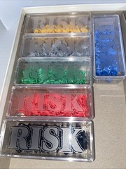 VINTAGE Risk Board Game COMPLETE 1993 Classic War Strategy Miniatures Figures