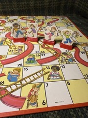 Vintage Chutes And Ladders (1979) COMPLETE – Milton-Bradley