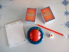 Hoopla Cranium Adult/Teen Board Game COMPLETE Where Every Second Counts