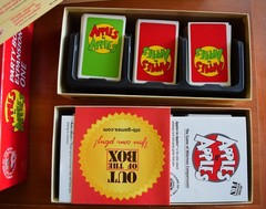APPLES TO APPLES OUT OF THE BOX PUBLISHING CARD GAME LOT + PARTY BOX EXPANSION