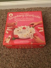 Vintage 1981 Parker Brothers Strawberry Shortcake Board Game Near Complete