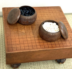 Japanese Vintage Goban Go Board Set with Legs Igo Stones Complete Antique Japan
