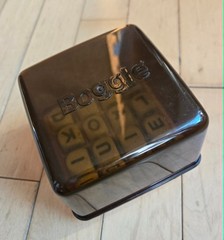 Vintage 1976 Deluxe Boggle Word Game Parker Brothers Self Scrambling Shaker 16c