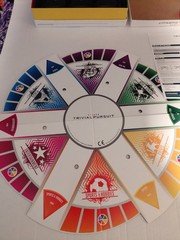 Trivial Pursuit: 2000s Edition Board Game Hasbro Pre-owned 100% COMPLETE