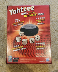 Hasbro Yahtzee Classic Dice Game – Roll for the Ultimate Win Family Fun
