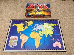 Risk: The Game of Global Domination Board Game (Parker Bros 1998)
