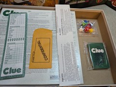 4 Vintage 1998-2000 Hasbro Board Games Bundle – Clue, Life, Scrabble & Sorry!