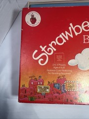 Vintage 1981 Parker Brothers Strawberry Shortcake in Big Apple City Board Game