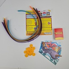 Hedbanz 2nd Edition Picture Guessing Family Board Games