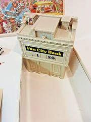Fun City board game 100% Complete 1987 Parker Brothers vtg