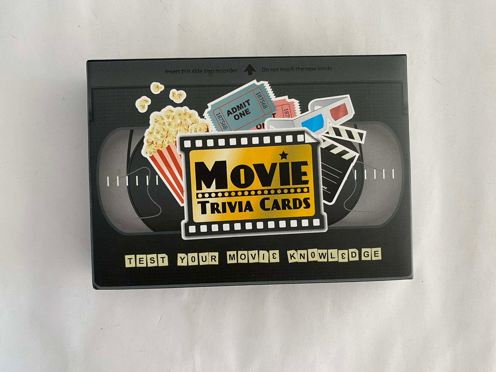 Gift Republic – Movie Trivia Cards Party Game Test Your Knowledge ( 100 Cards )
