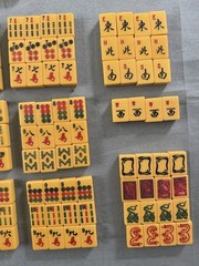 Vintage Mahjong Set Butterscotch Bakelite Tiles & 4 Multicolor Racks