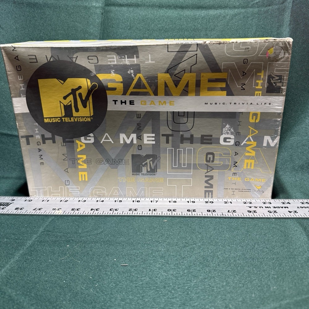 MTV The Game Music Trivia Complete w/parts sealed-Ships free
