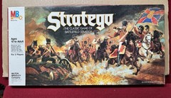 Stratego Battlefield Strategy Board Game Complete 4916 Milton Bradley 1986 Vtg