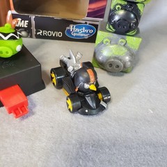 Hasbro Angry Birds Go! Bomb’s Speed Kart Game Jenga Toys R Us Exclusive Complete