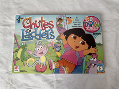 2005 Hasbro Chutes and Ladders: Dora the Explorer Edition SEALED