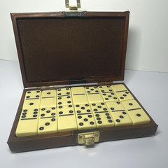 VTG Complete Set of 28 Double Six Dominos Tiles Faux Leather Case Travel Compact