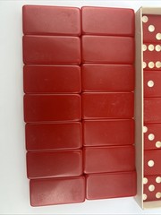 Vintage No. 616 Standard Marblelike Red 28 Dominoes Set Complete In Original Box