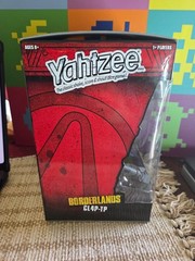 Borderlands CL4P-TP Clap Trap (Yahtzee Classic Dice Rolling Game) NEW