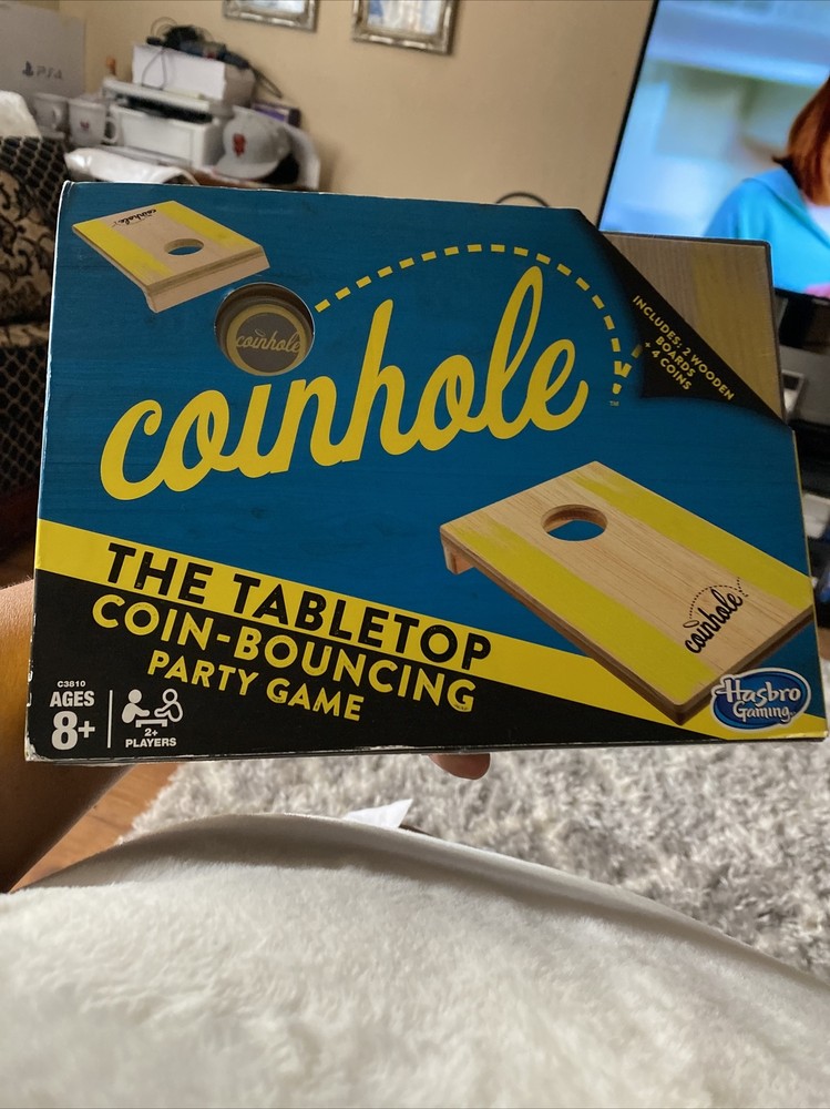 Hasbro Gaming – Coinhole Tabletop Coin-Bouncing Party Game – C3810 (New)