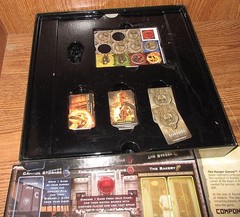 THE HUNGER GAMES District 12 Strategy Board Game Wizkids NECA Used GUC Strategy