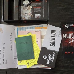 Hunt A Killer Murder at The Motel Mystery Game Complete