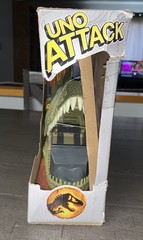 B3 NEW UNO ATTACK JURASSIC WORLD DOMINATION CARD GAME DAMAGED BOX FAMILY NIGHT