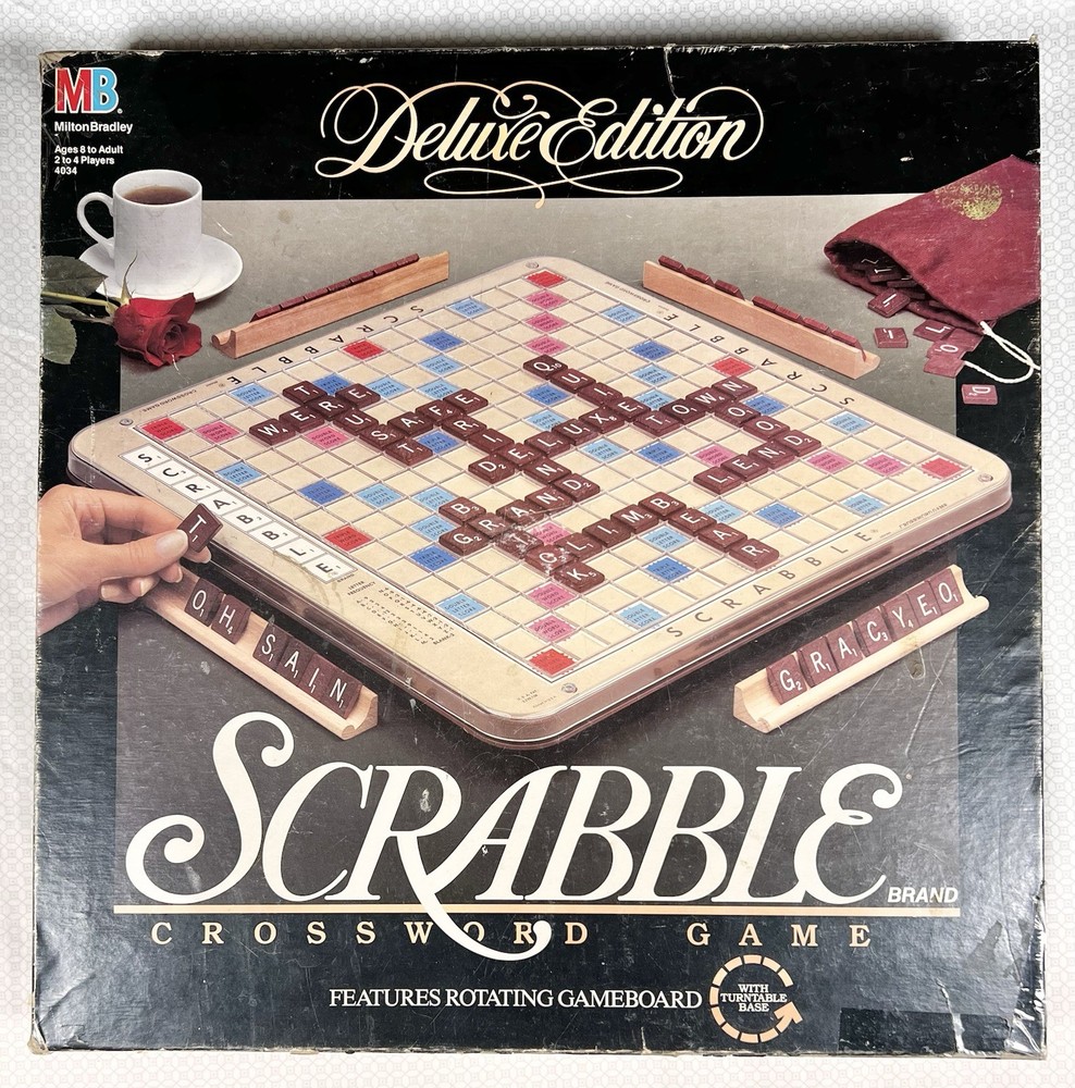 1989 Deluxe Scrabble Crossword Game Rotating Turntable Complete 100 Tiles MB