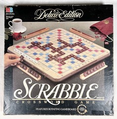 1989 Deluxe Scrabble Crossword Game Rotating Turntable Complete 100 Tiles MB