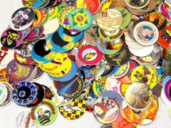 Pogs!!• 100 Pogs & 2 Plastic Slammers!• FREE SHIPPING!• See Pics & Description!•