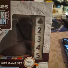 MasterPieces Hershey’s Kisses Officially Licensed Shake It Up! Dice Game New Box