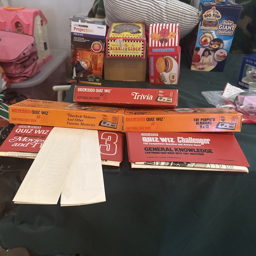 Vintage Coleco Cartridge & Book Movies & TV Almanac Sherlock Holmes Quiz