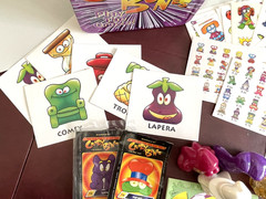 Vintage 1996 Gogo’s Crazy Bones Metal Lunchbox w/Various Game Pieces & Stickers