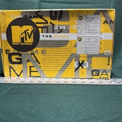 MTV The Game Music Trivia Complete w/parts sealed-Ships free