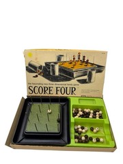 Vintage 1975 Lakeside Score Four Strategy Game Set