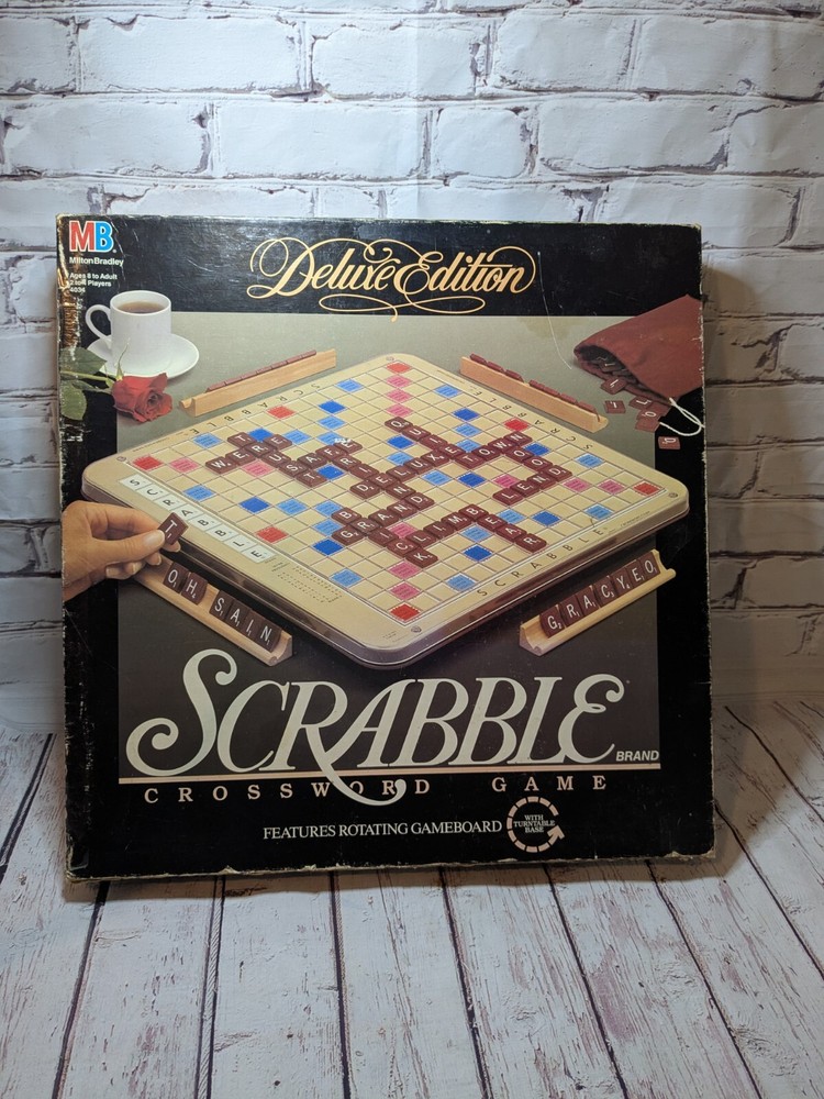 Scrabble Deluxe Edition 1989 Rotating Turntable COMPLETE #4034 Mahogany Tiles