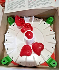 Vintage 1981 PB Strawberry Shortcake Berry-go-Round Game COMPLETE